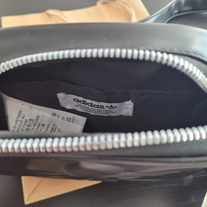 [BUNJANG] Adidas Trefoil Mini Bag / 아디다스 블랙 트레포일 미니백