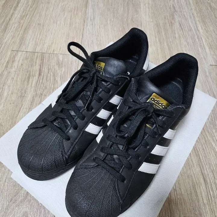[BUNJANG] Adidas Superstar Black Sneakers / 아디다스 슈퍼스타 블랙 280 팝니다.