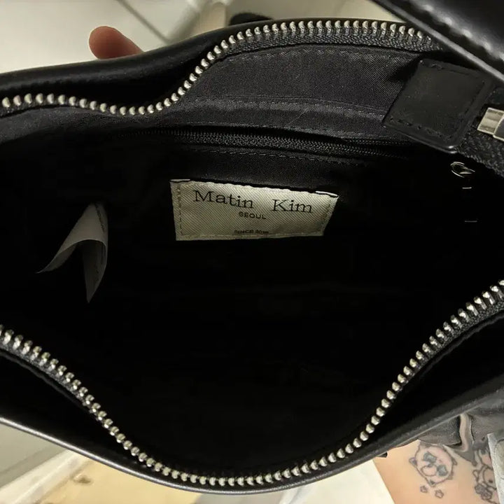 [BUNJANG] Matinkim Madeline Round Bag Black / 마뗑킴 마들렌 라운드백 블랙