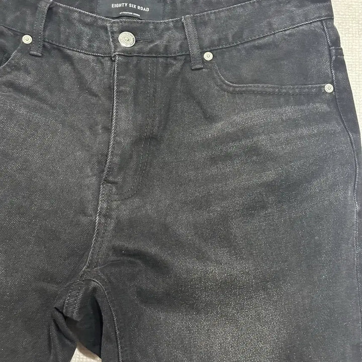 [BUNJANG] 86Road Cropped Tapered Black Denim Jeans / 86로드 크롭 테이퍼드 데님