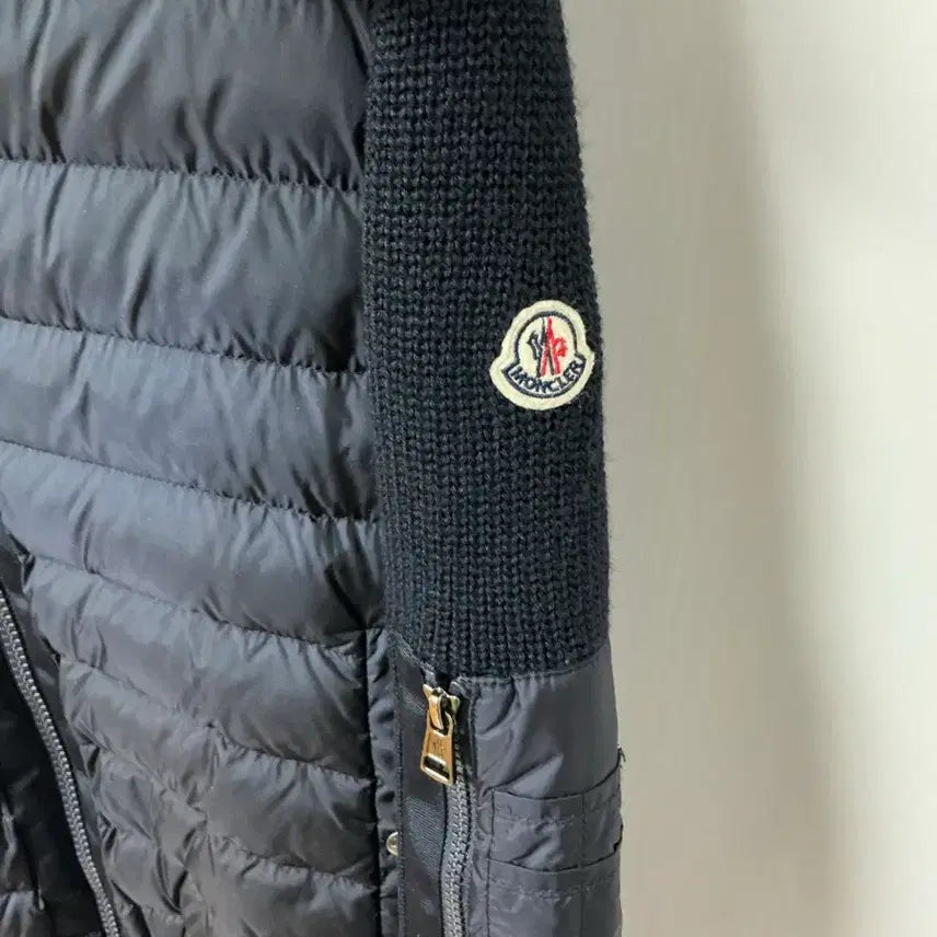 [BUNJANG] Moncler Hooded Knit Padded Jacket / 몽클레어 후드 니트 패딩자켓