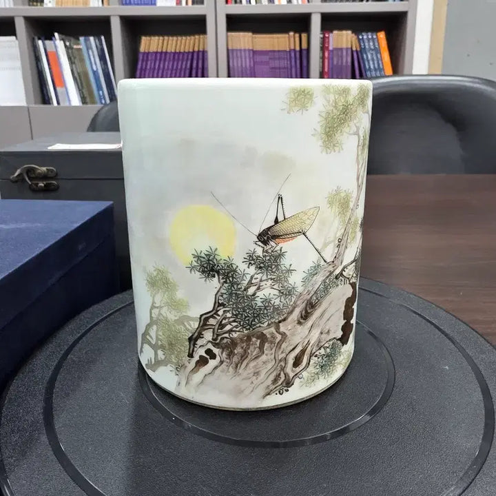 [BUNJANG] Lee Myung-ryang Republic Era Celadon Brush Pot / 70년된 주산 이명량 민국.백자분채.진품보증서.양자/과학검사.중국도자기