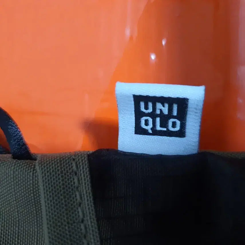 [BUNJANG] Uniqlo & Helinox Cross Bag / 가벼운 유니클로 & 헬리녹스 크로스 백 ( 미사용)