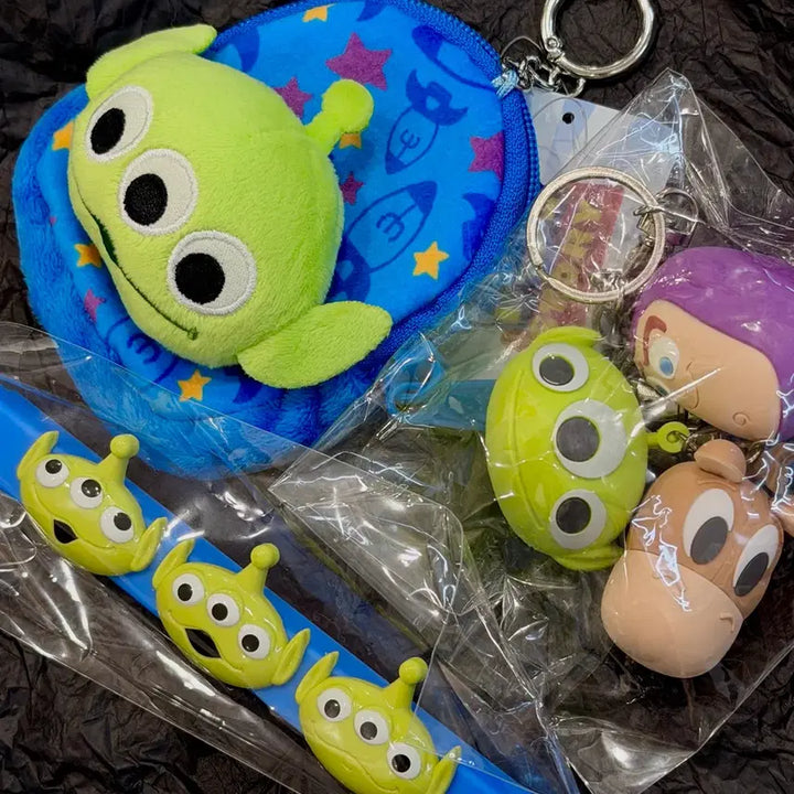 [BUNJANG] Disney Pixar Toy Story Bundle Lot - Alien Pouch Keychain, Bullseye, Buzz, Alien Keychains, Alien Snack Clips / 세트) 토이스토리 굿즈 일괄 알린 불스아이 버즈 키링 클립 파우치 디즈니