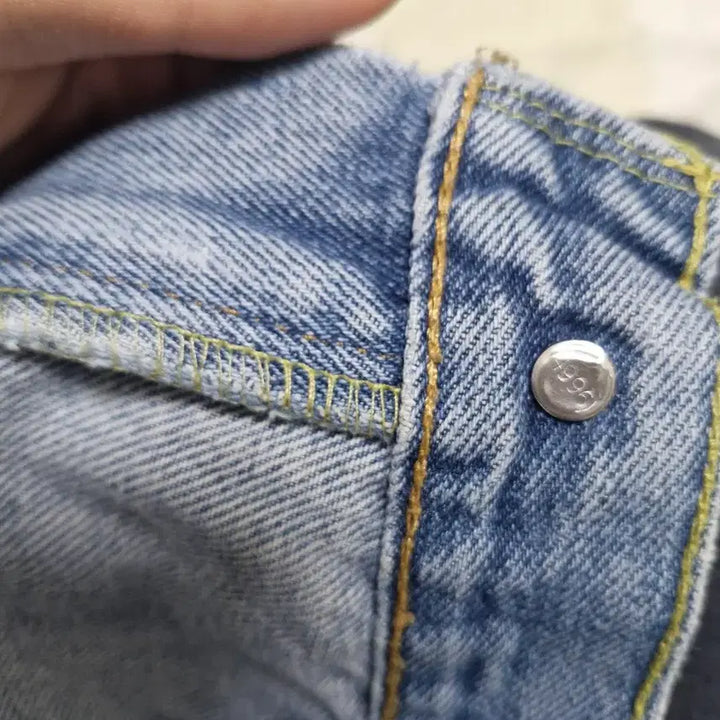 [BUNJANG] Levi's 517 Bootcut Jeans / 리바이스 517 부츠컷 (W32 L34) 중청