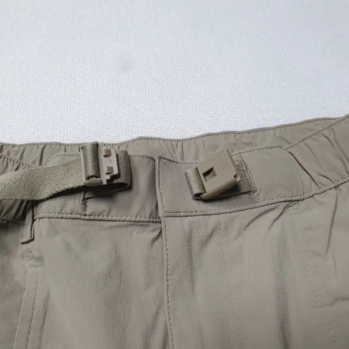 [BUNJANG] Uniqlo Beige Cargo Wide Pants / 유니클로 베이지색 카고 와이드 팬츠 허리32~33