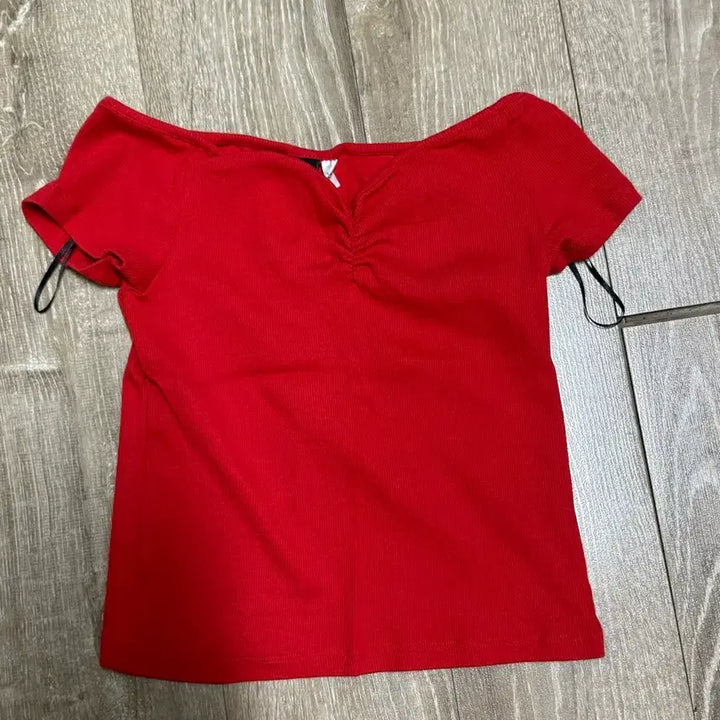 [BUNJANG] H&M Red Shirred Crop Short Sleeve T-shirt / H&M 레드 셔링 크롭 반팔 티셔츠