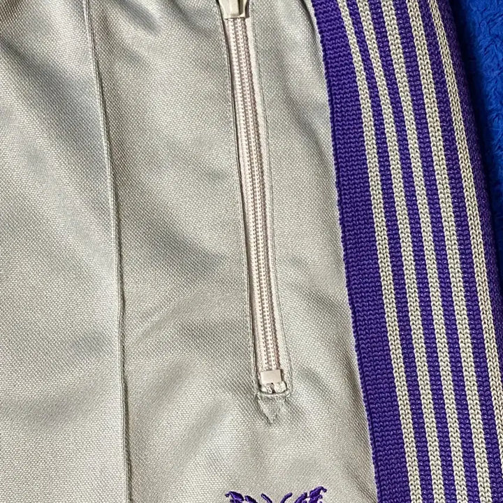 [BUNJANG] Needles Narrow Track Pants Poly Smooth Ice White L / Needles 니들스 내로우 트랙팬츠 폴리 스무스 아이스 화이트 L