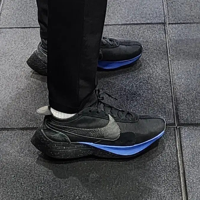 [BUNJANG] Nike Moon Racer Black Limited Edition Sneakers / 나이키 문레이서 블랙 270(한정판)