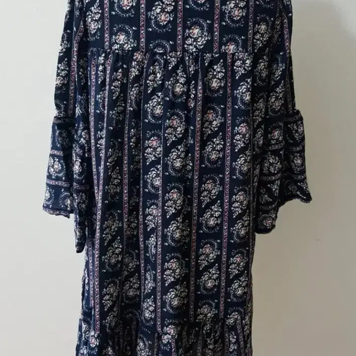 [BUNJANG] LAP Navy Floral Midi Dress / 옷장정리) LAP 네이비 원피스
