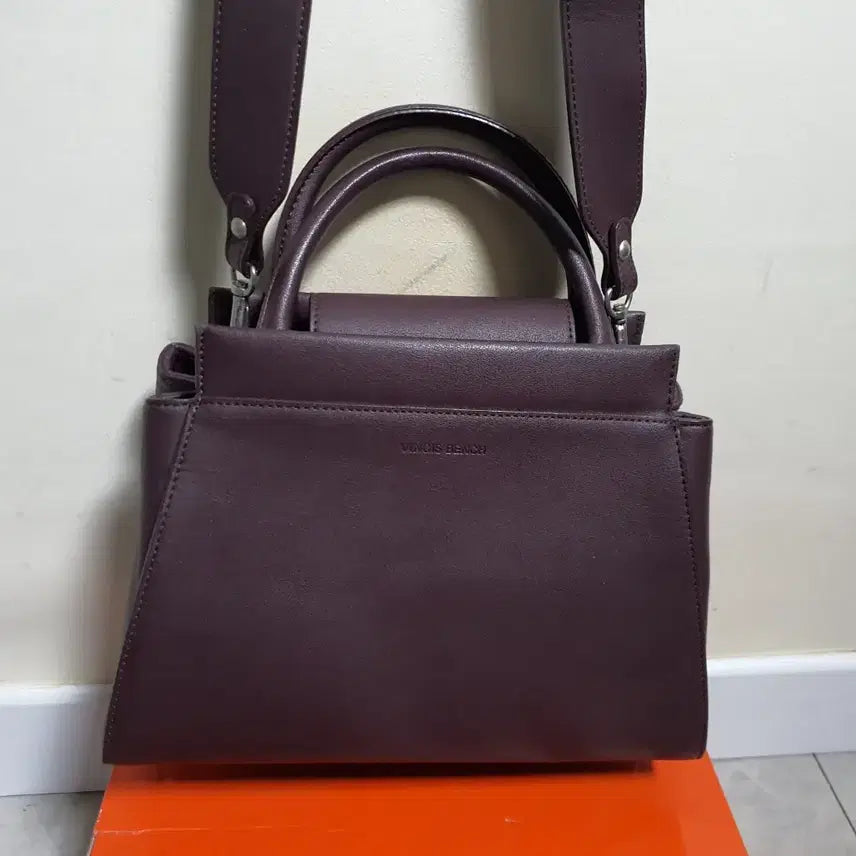 [BUNJANG] VINCIS BENCH Leather Shoulder/Crossbody Bag / 빈치스벤치 (VINCIS BENCH) 가죽 숄드, 크로스백