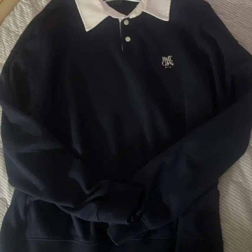 [BUNJANG] Romantic Crown Collar Sweatshirt / 로맨틱 크라운 카라 맨투맨