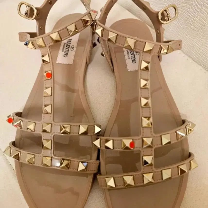 [BUNJANG] Valentino Rockstud Flat Sandals / 발렌티노 락스터드 샌들