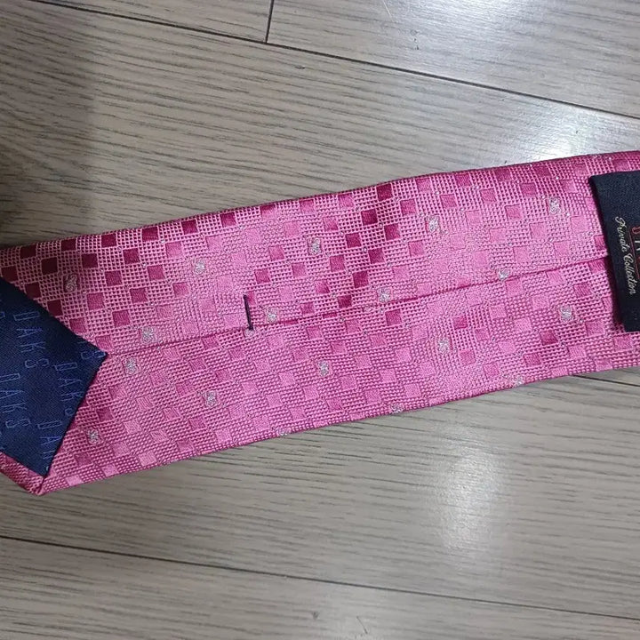 [BUNJANG] Daks Pink Necktie / 닥스 핑크색 넥타이