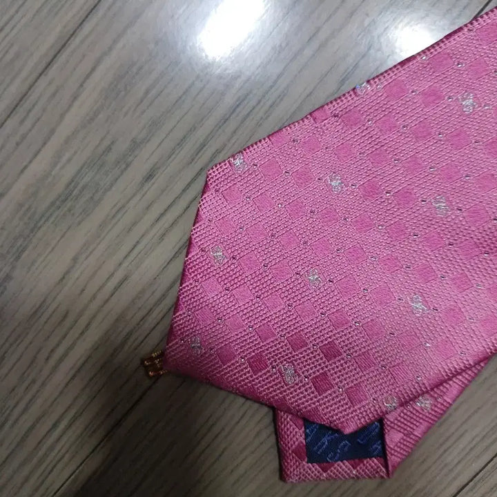 [BUNJANG] Daks Pink Necktie / 닥스 핑크색 넥타이