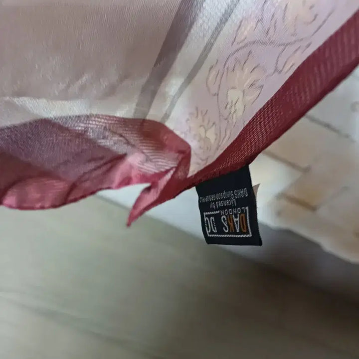 [BUNJANG] Daks Paisley Silk Scarf / 닥스 실크 스카프 페이즐리 패턴 170*52