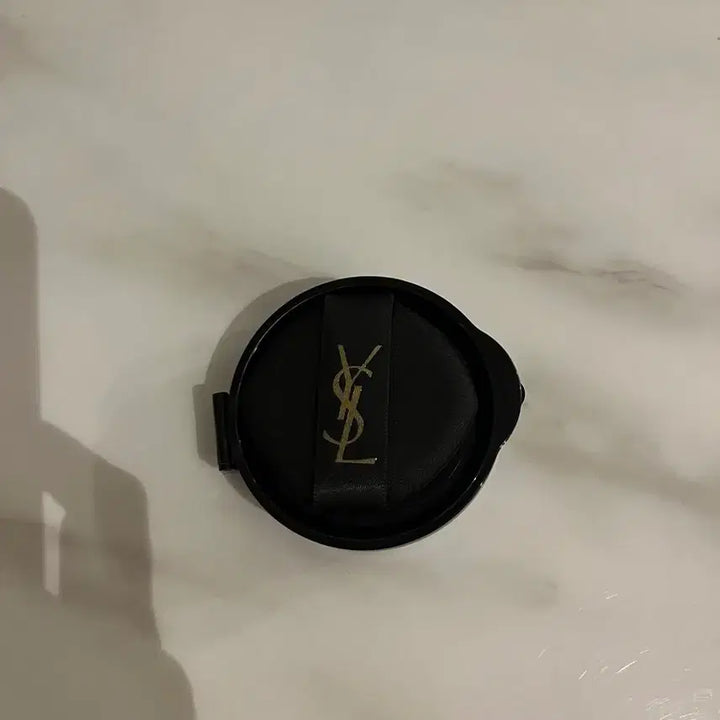 [BUNJANG] Yves Saint Laurent Encre de Peau Cushion Refill #10 / 입생로랑 엉크르 드 뽀 쿠션 리필 10호