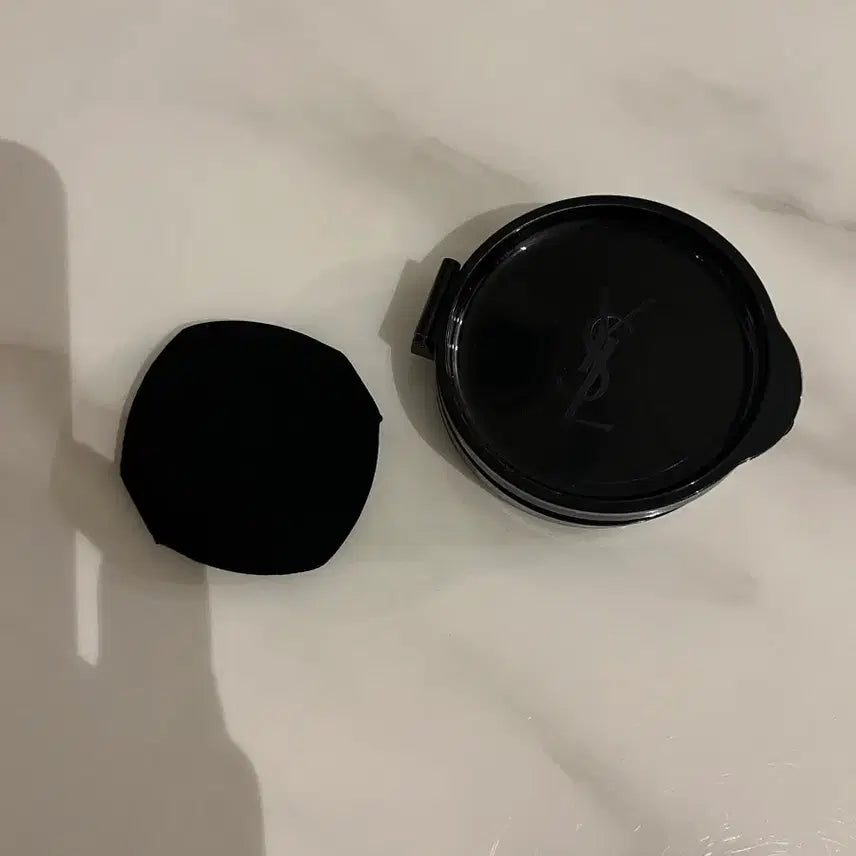 [BUNJANG] Yves Saint Laurent Encre de Peau Cushion Refill #10 / 입생로랑 엉크르 드 뽀 쿠션 리필 10호