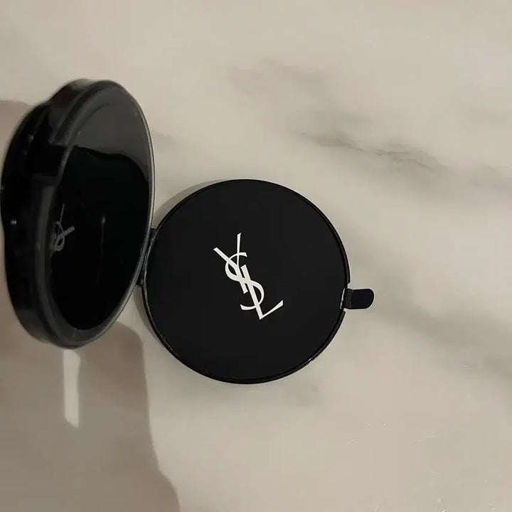 [BUNJANG] Yves Saint Laurent Encre de Peau Cushion Refill #10 / 입생로랑 엉크르 드 뽀 쿠션 리필 10호