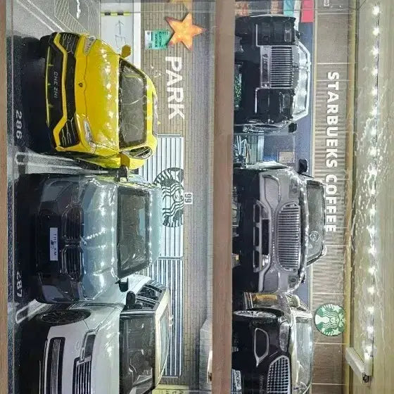 [BUNJANG] Diecast Model Cars 1:24 Scale Collection / 다이캐스트 자동차 모형 컬렉션 1:24 입니다앞에아크릴판열구닫구합니다
