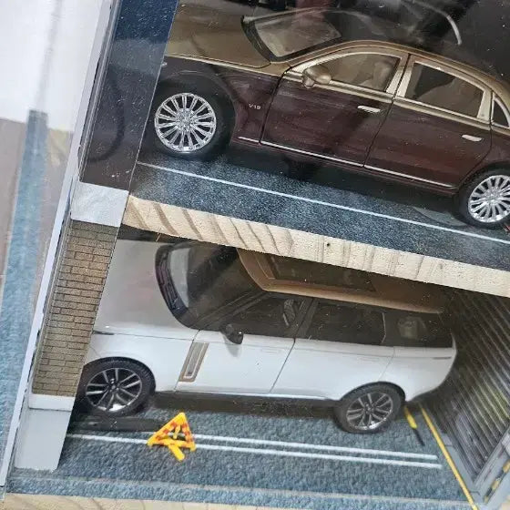 [BUNJANG] Diecast Model Cars 1:24 Scale Collection / 다이캐스트 자동차 모형 컬렉션 1:24 입니다앞에아크릴판열구닫구합니다