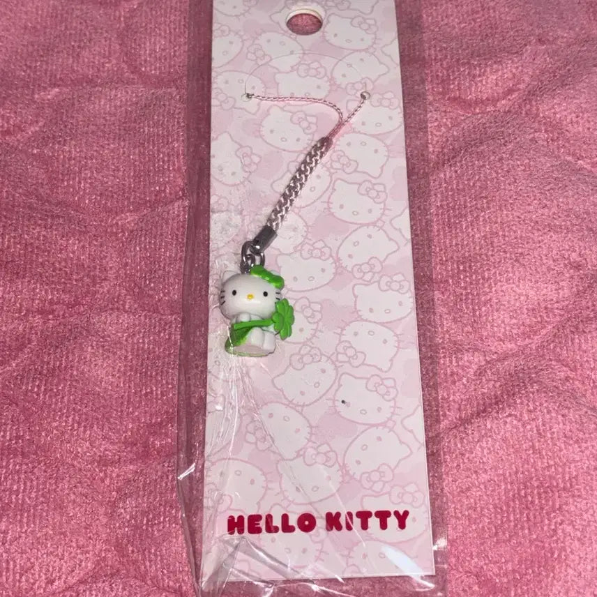 [BUNJANG] Hello Kitty 50th Anniversary Four-Leaf Clover Strap Keyring / 헬로키티 50주년 네잎클로버 스트랩