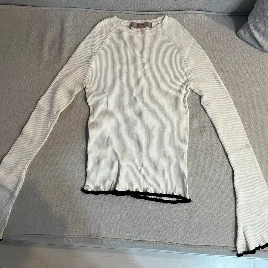 [BUNJANG] 8 Seconds White Ribbed Knit Top / 8세컨즈 화이트 골지 니트 긴팔 블랙 배색