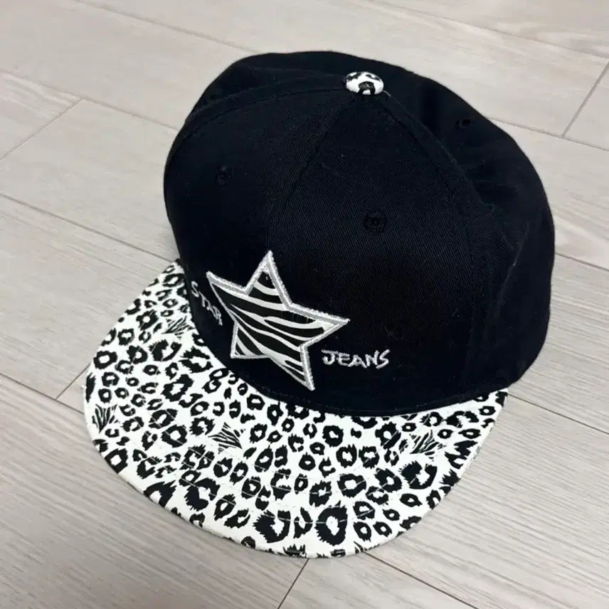 [BUNJANG] Star Leopard Print Cap / 스타 호피 캡모자