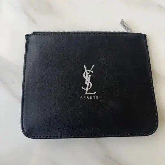 [BUNJANG] Yves Saint Laurent Glitter Black Pouch / 입생로랑 뷰티 글리터 블랙 파우치
