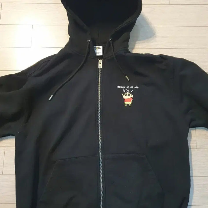 [BUNJANG] ADLV Crayon Shin-chan Hoodie / ADLV x 짱구 후드집업