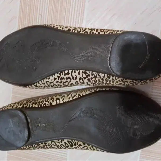 [BUNJANG] Ferragamo Leopard Print Flat Shoes / 페라가모 레오파드 플랫 슈즈36정품
