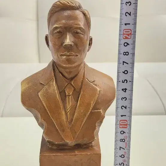 [BUNJANG] Park Chung-hee & Yuk Young-soo Bronze Busts / 박정희 대통령과 육영수여사 흉상