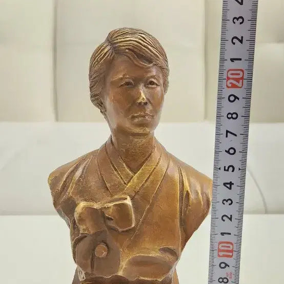 [BUNJANG] Park Chung-hee & Yuk Young-soo Bronze Busts / 박정희 대통령과 육영수여사 흉상