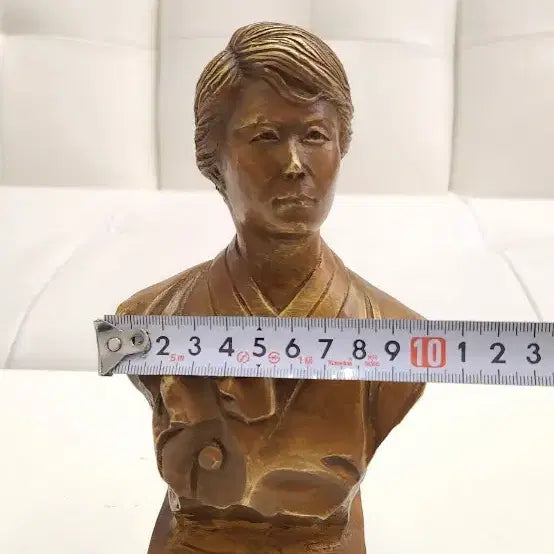 [BUNJANG] Park Chung-hee & Yuk Young-soo Bronze Busts / 박정희 대통령과 육영수여사 흉상