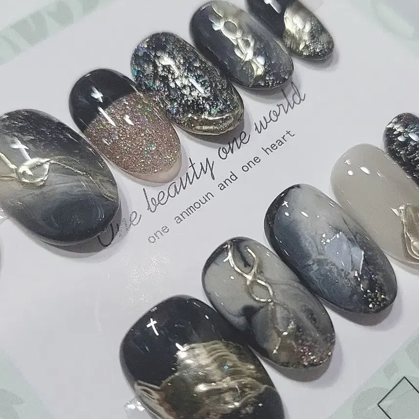 [BUNJANG] Black and Gold Design Nail Tips (M Size) / 블랙/골드 디자인 네일팁 (M 사이즈)