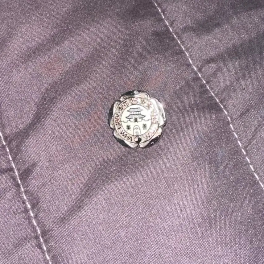 [BUNJANG] Ewha Womans University Badge / 이화여대 뱃지