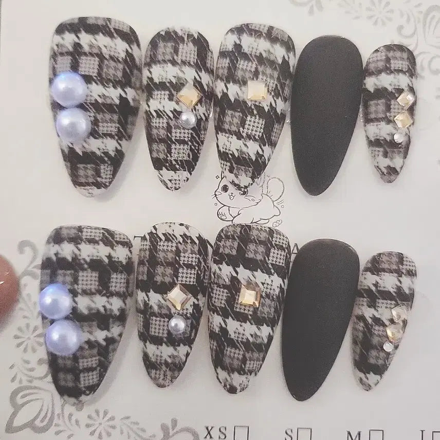 [BUNJANG] Black Check Pattern Nail Tips / 체크 패턴 무광 블랙 네일팁