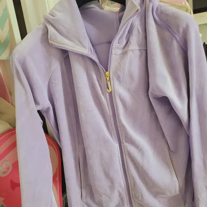 [BUNJANG] Juicy Couture Velvet Hoodie Zip-up Lavender / 쥬시 꾸뛰르 벨벳 후드 집업 라벤더