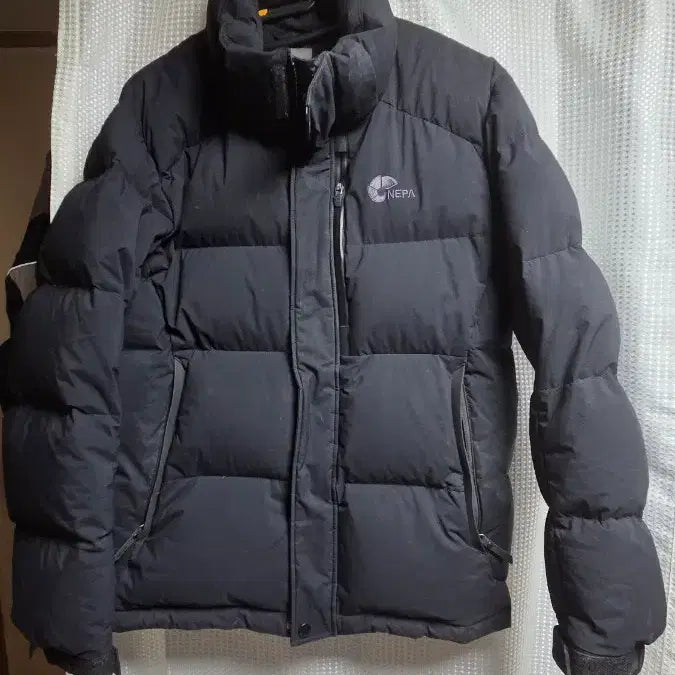 [BUNJANG] Nepa Men's Padded Jacket (Size 100) / 네파 남성 패딩 100사이즈