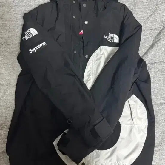 [BUNJANG] Supreme The North Face Windbreaker Jacket / 슈프림 노스페이스 바람막이 팝니다