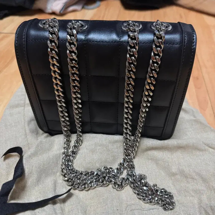 [BUNJANG] Gucci Deco Mini Chain Shoulder Bag / 구찌 데코 미니숄더백