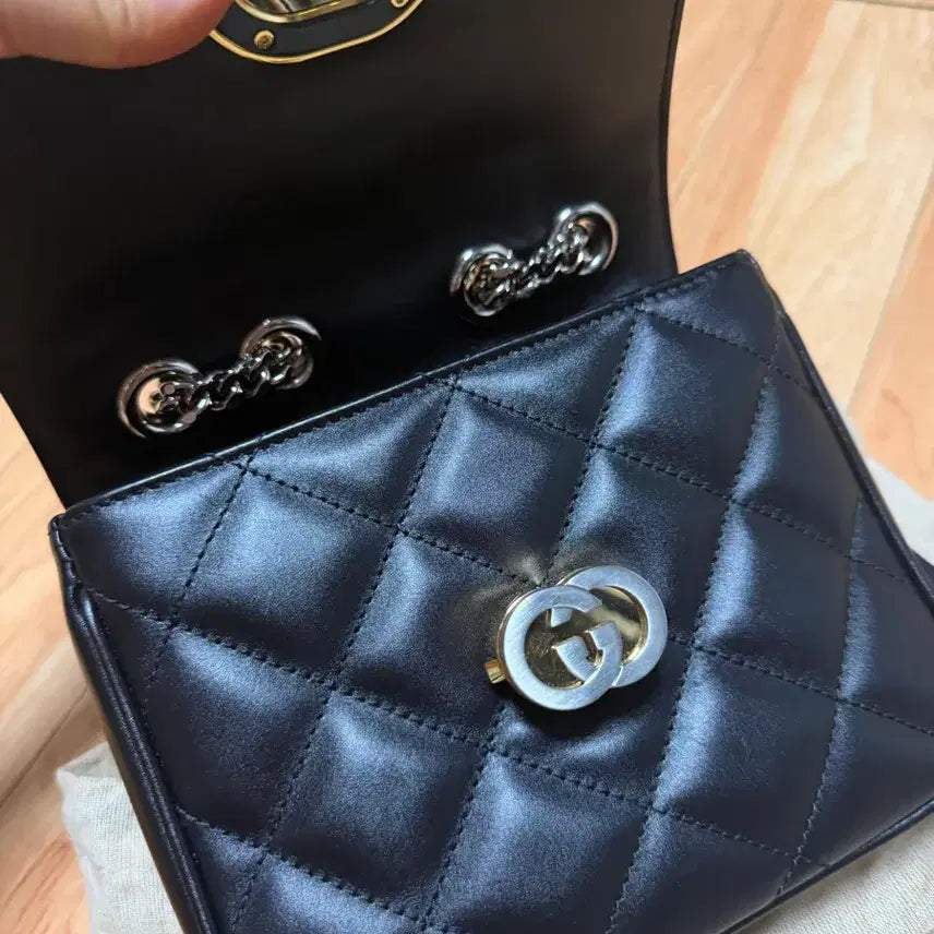 [BUNJANG] Gucci Deco Mini Chain Shoulder Bag / 구찌 데코 미니숄더백