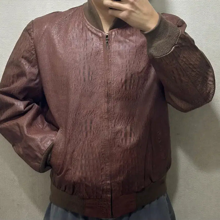 [BUNJANG] Real Crocodile Leather Varsity Jacket / 남성 악어가죽자켓 리얼레더 바시티자켓