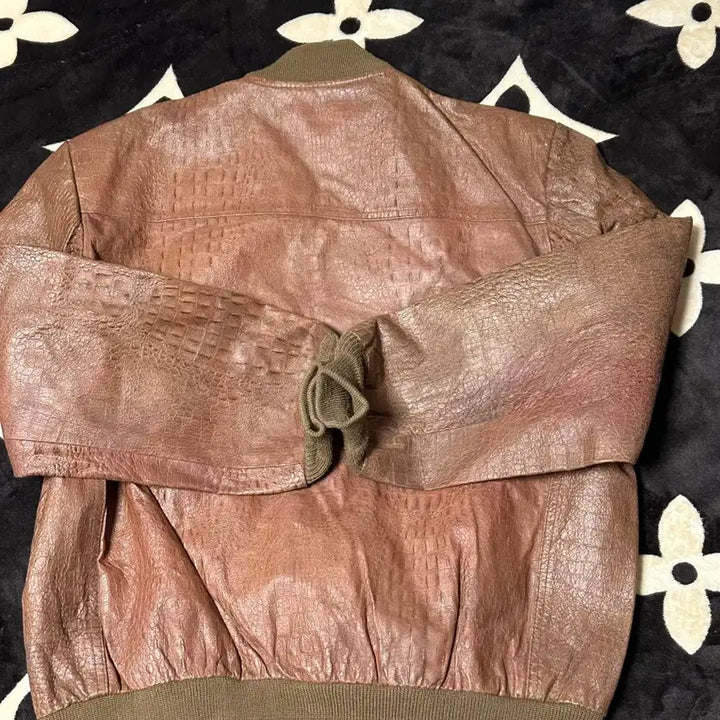 [BUNJANG] Real Crocodile Leather Varsity Jacket / 남성 악어가죽자켓 리얼레더 바시티자켓