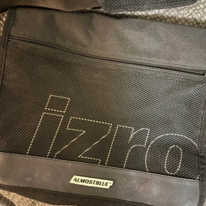 [BUNJANG] Almost Blue Messenger Bag / 얼모스트블루 메신저백