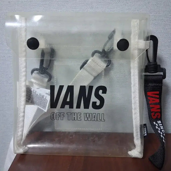 [BUNJANG] Vans Transparent Crossbody Bag / 반스 투명 크로스백 가방