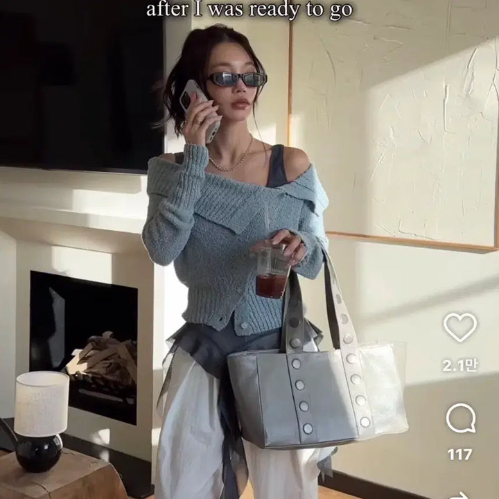 [BUNJANG] Diagonal Off-Shoulder Cardigan - Blue / 다이애그널 diagonal 오프숄더 가디건 블루 (설쁘 착용)