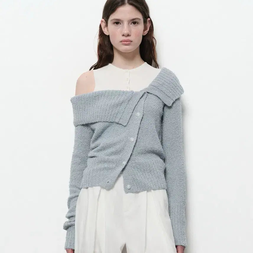 [BUNJANG] Diagonal Off-Shoulder Cardigan Blue / 다이애그널 diagonal 오프숄더 가디건 블루 (설쁘 착용)