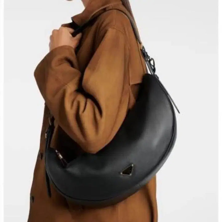 [BUNJANG] Prada Deminune Large Leather Shoulder Bag / 프라다 데미룬 라지 가죽 숄더백