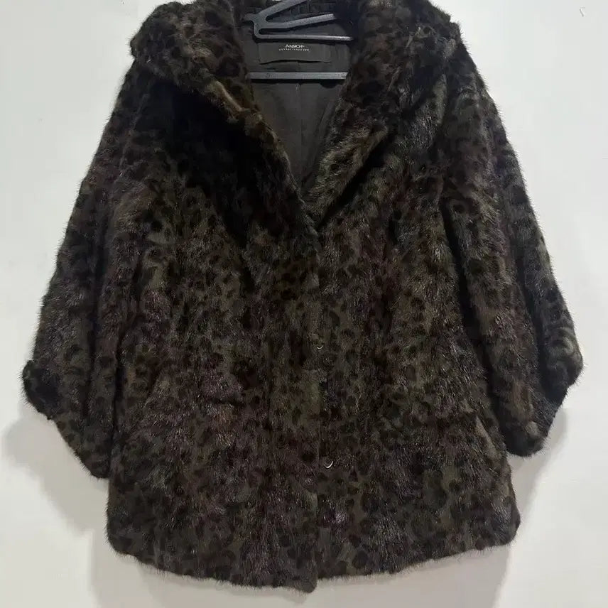 [BUNJANG] ANSCHLUSS Leopard Fur Jacket / ANSCHLUSS 레오파드 퍼 자켓
